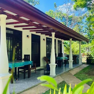 Villa Harini, Sigiriya